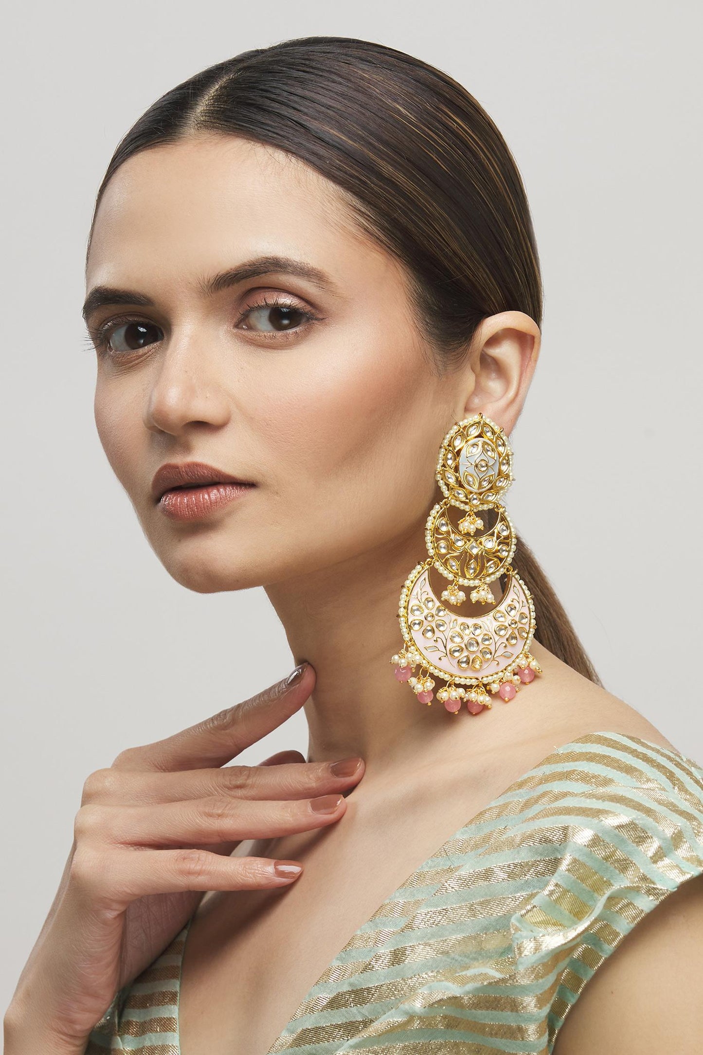 Kundan Tiered Chandbalis 