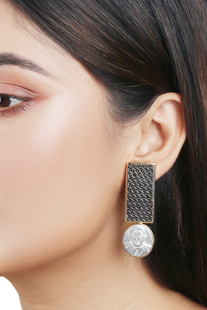 Geometric Carved Earrings 