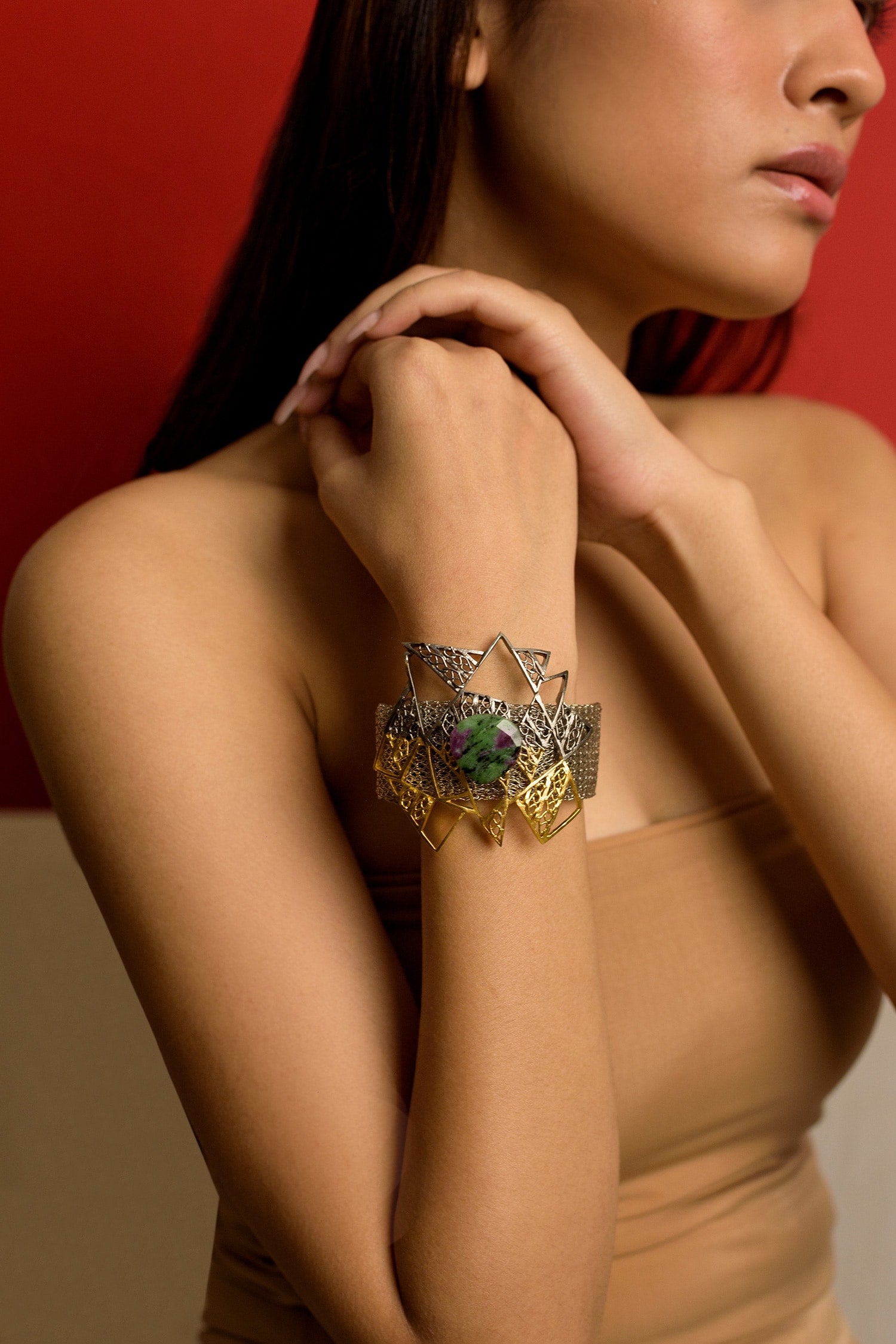 Star Carved Bracelet 
