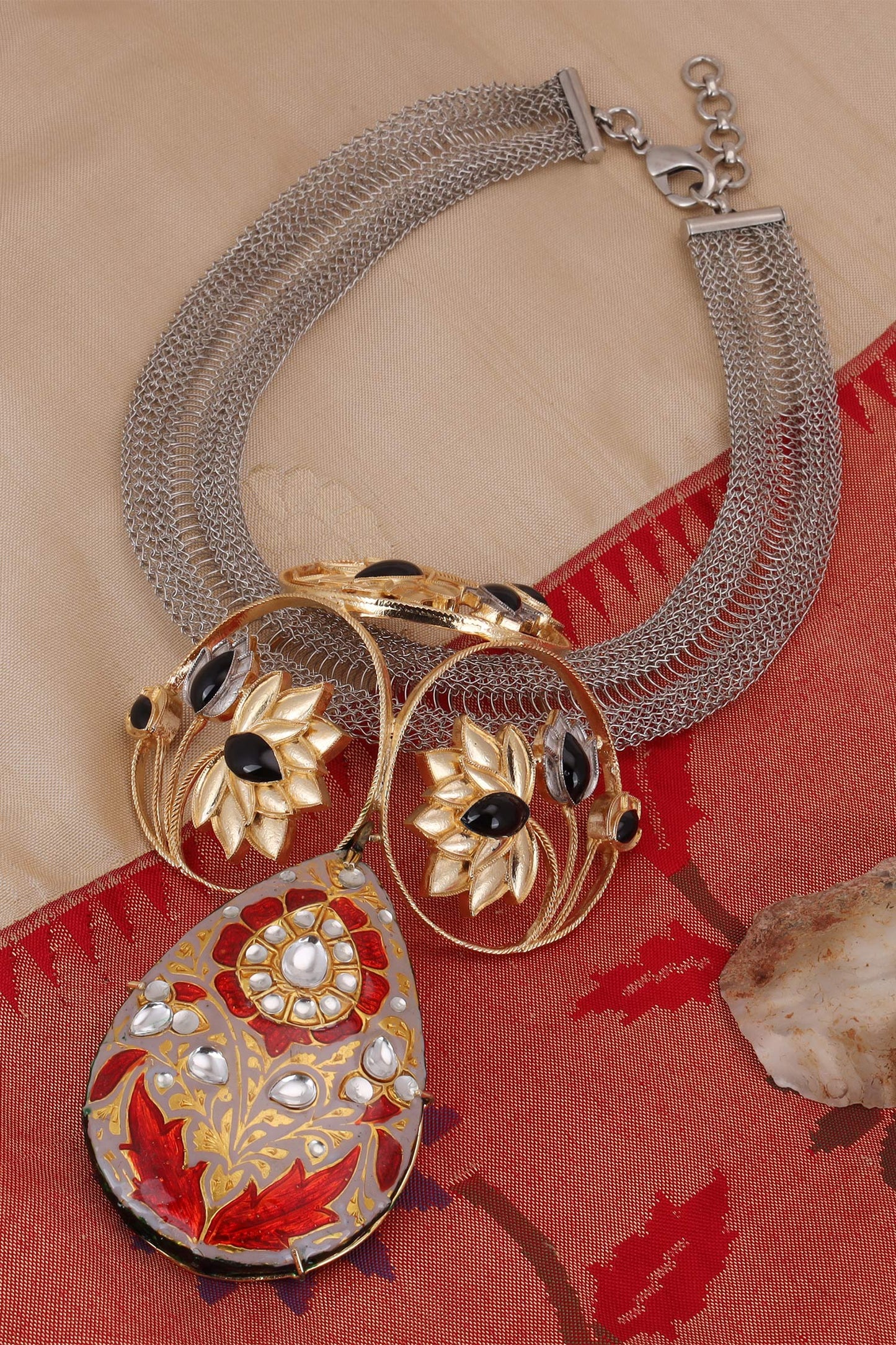 Stone Embellished Pendant Necklace 