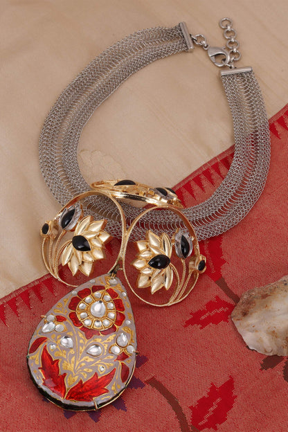 Stone Embellished Pendant Necklace 