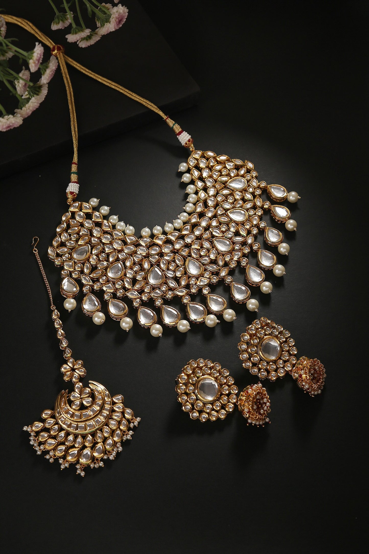 Kundan Pearl Embellished Jewellery Set 