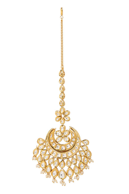 Kundan Pearl Embellished Jewellery Set 