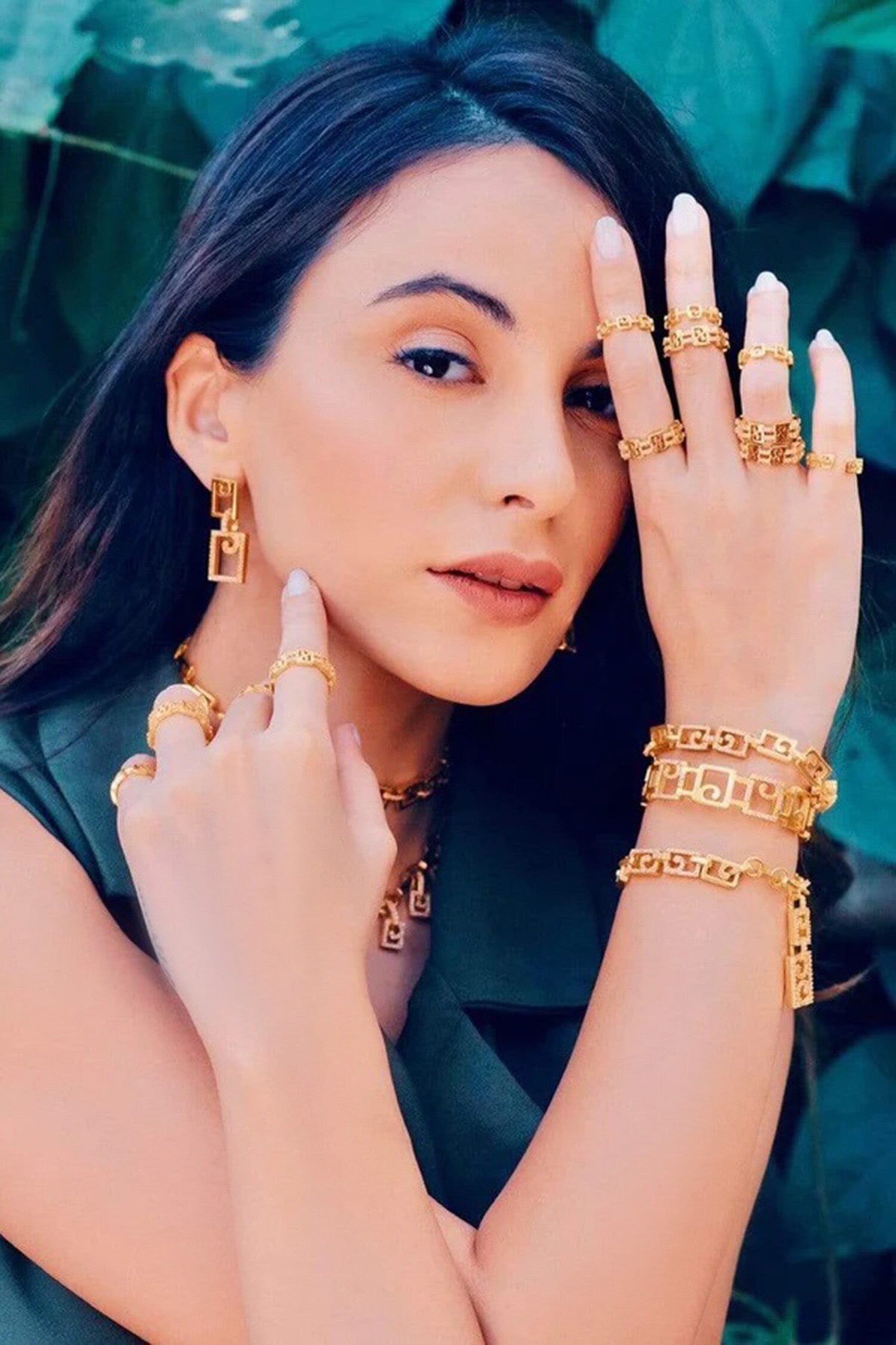 Gold Stone Embellished Cutwork Bracelet 
