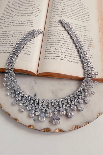 Daffodil Diamond Embellished Necklace Set 