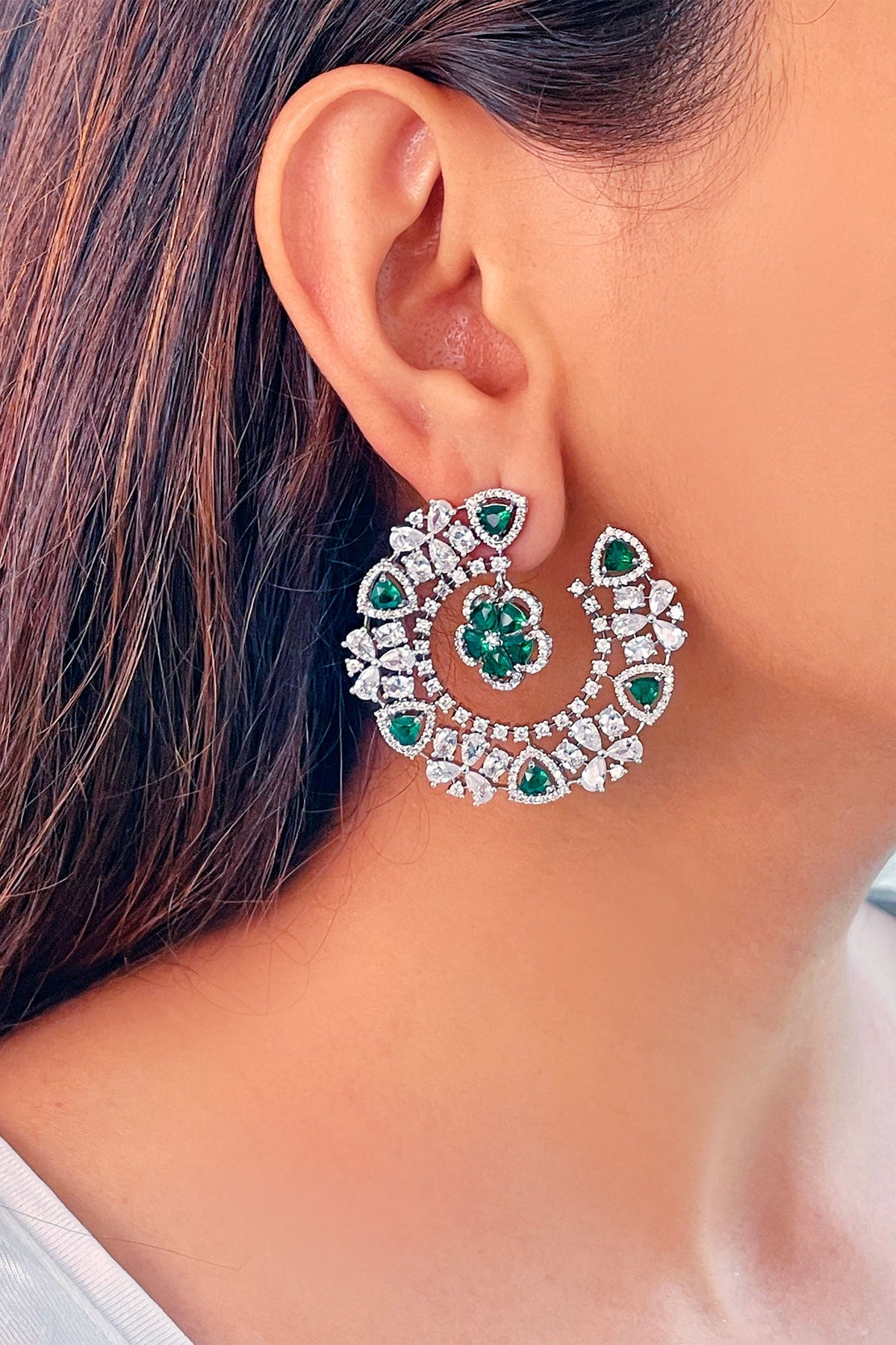 Emerald Embellished Choker Set 