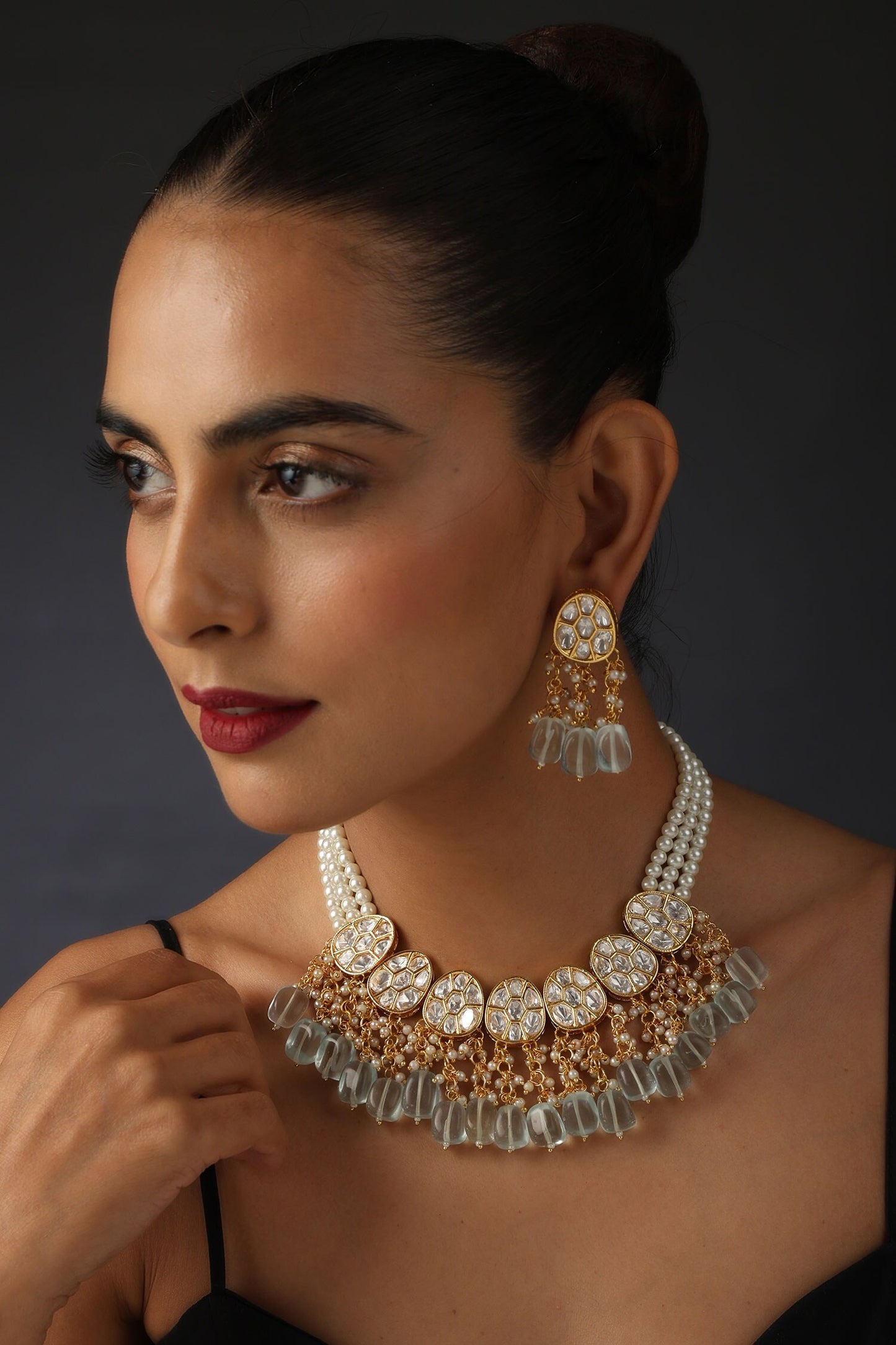 Kundan & Pearls Embellished Necklace Set 