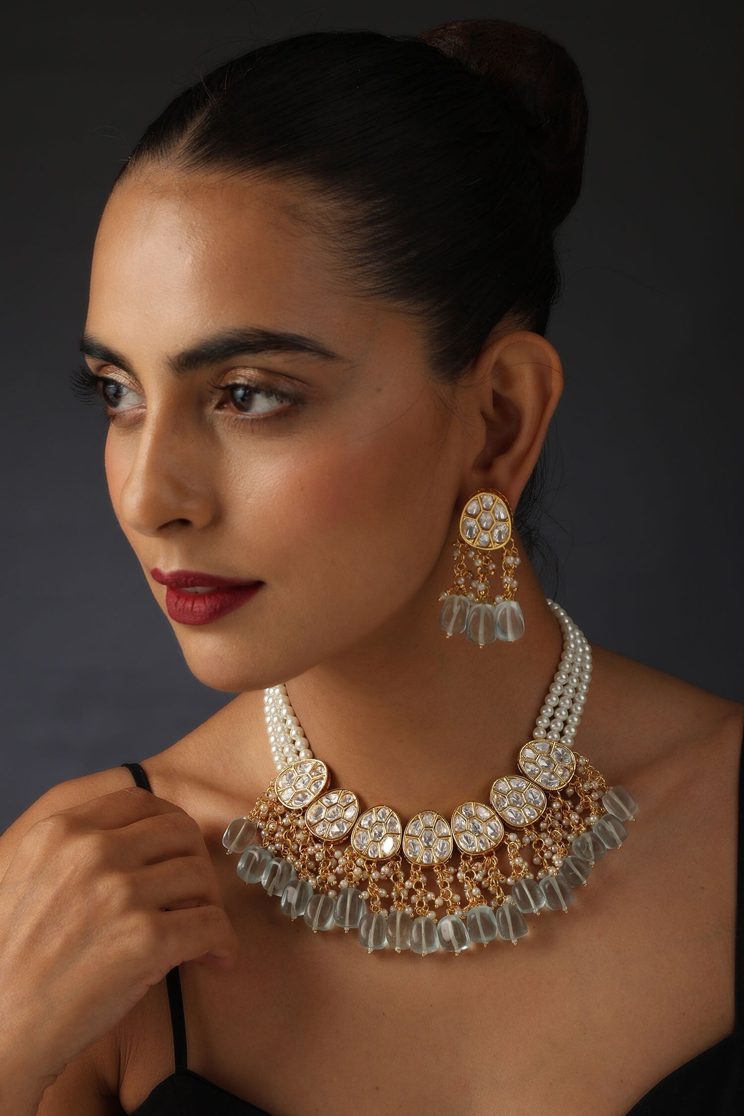 Kundan & Pearls Embellished Necklace Set 
