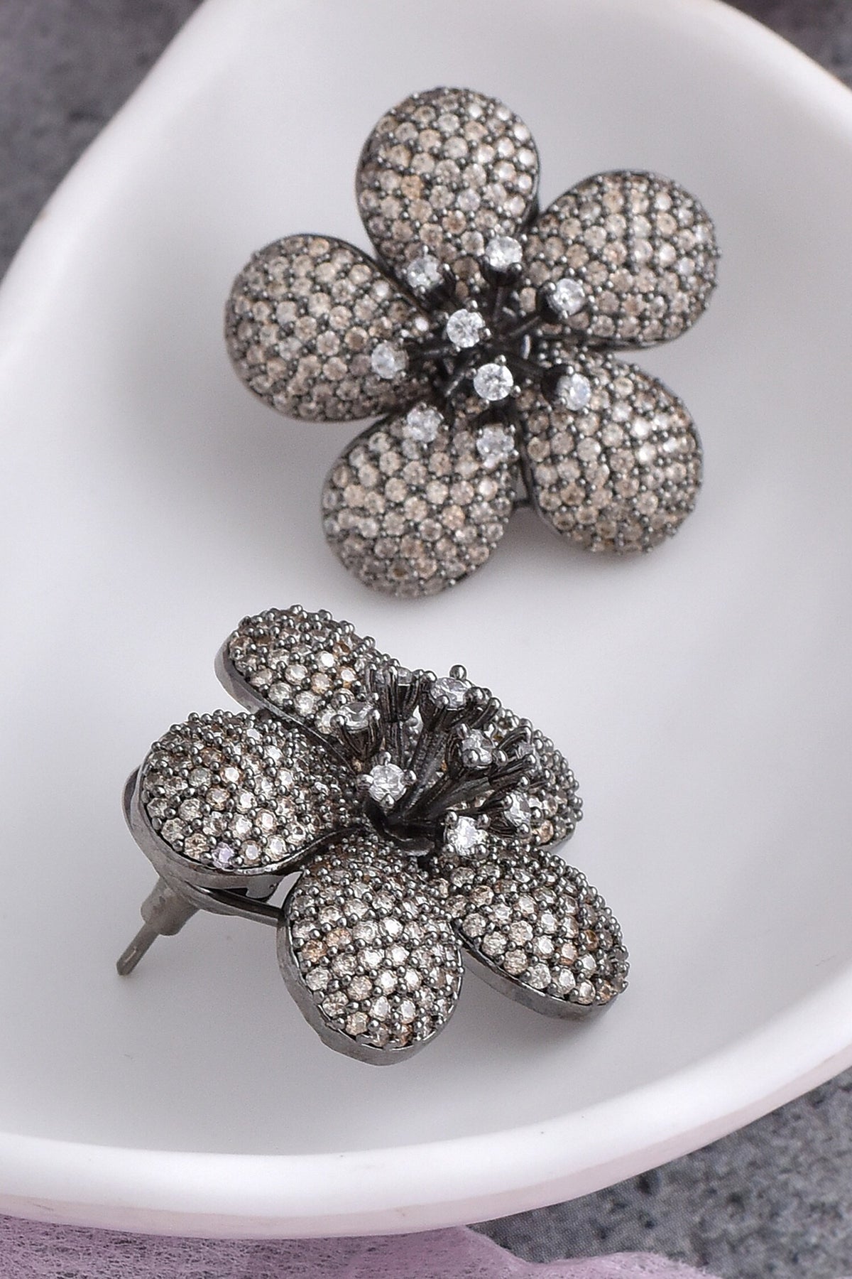 Zirconia Embellished Stud Earrings 