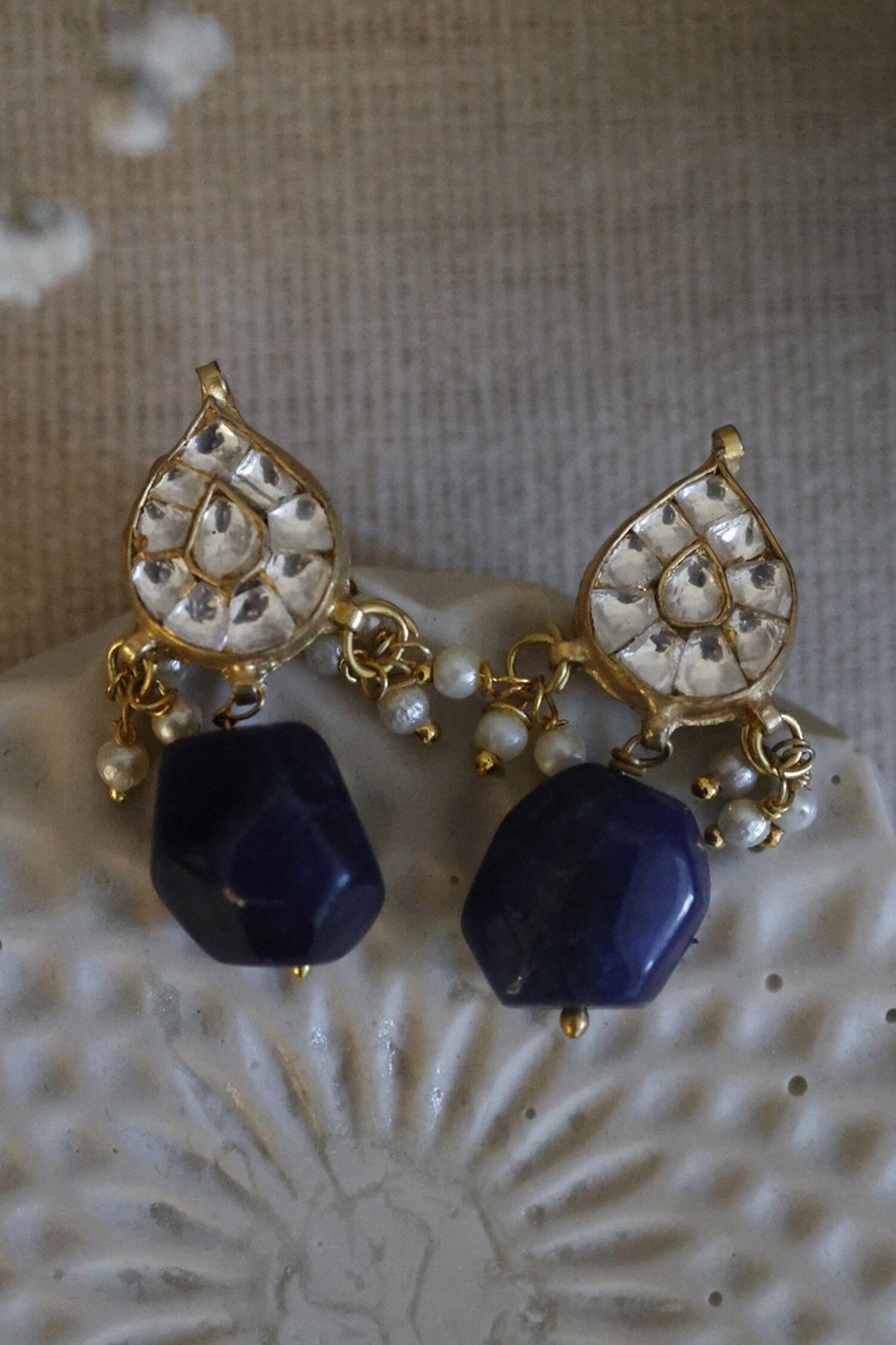 Kundan & Agate Stone Embellished Earrings 