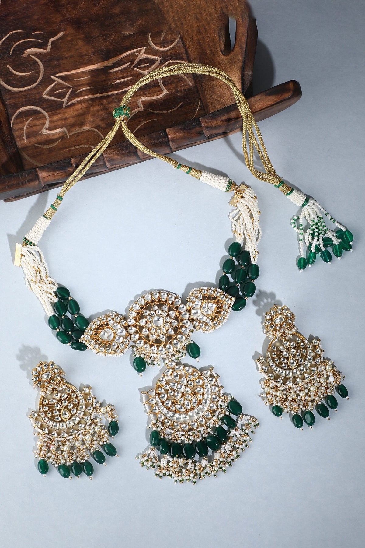 Kundan Embellished Pendant Choker Set 