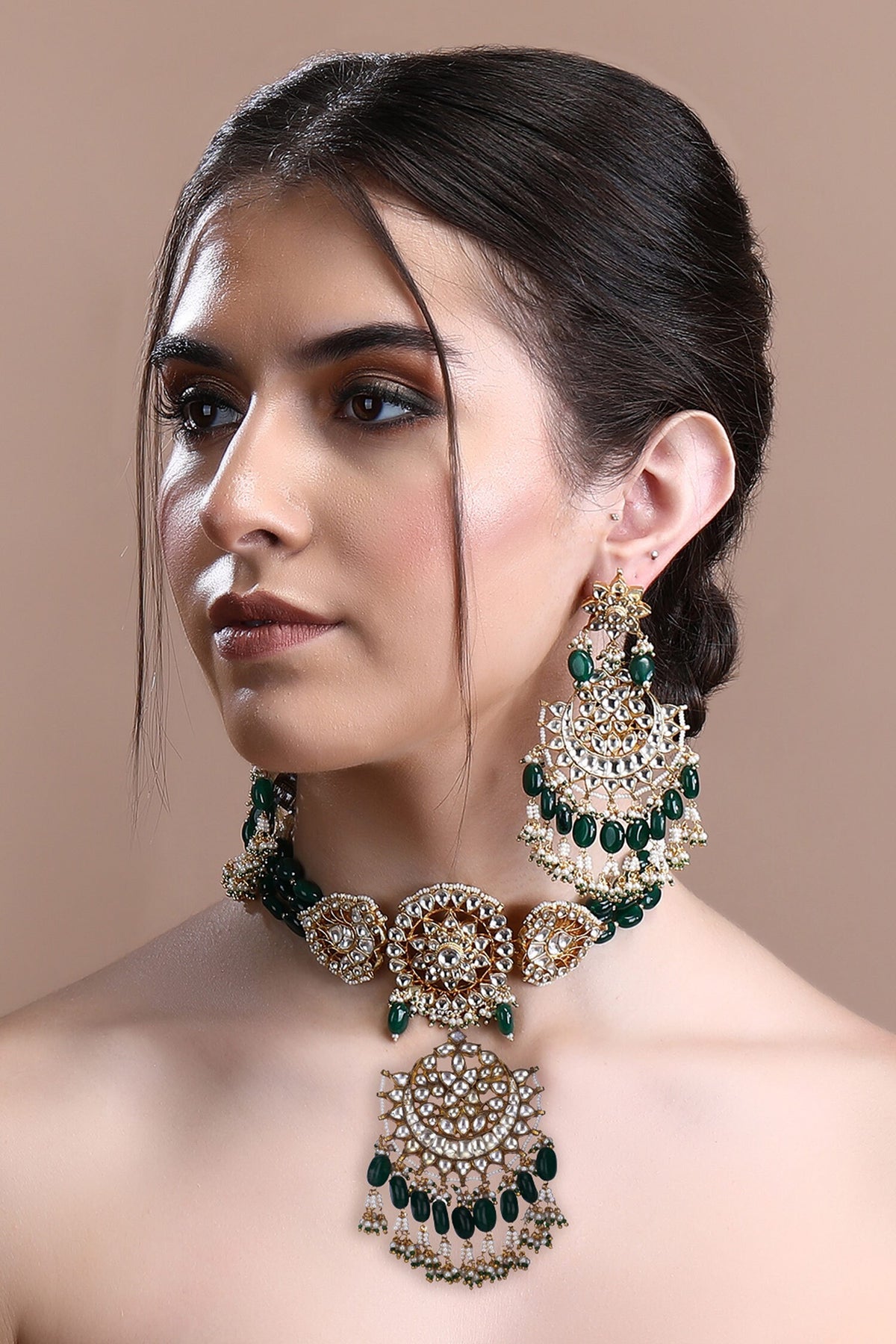Kundan Embellished Pendant Choker Set 