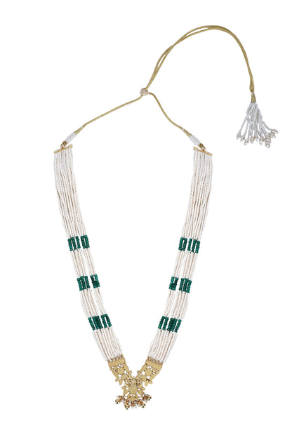 Kundan Embellished Pendant Necklace Set 