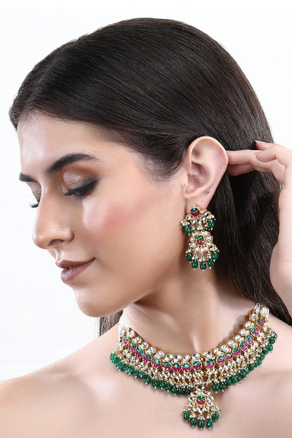 Kundan Embellished Pendant Choker Set 