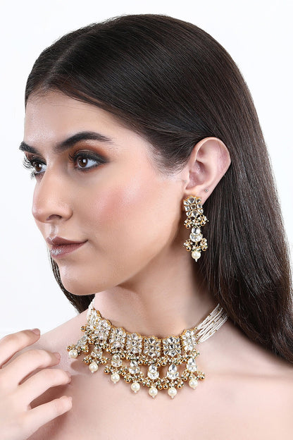 Floral Shaped Choker Set 
