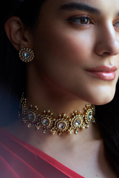 Kundan Embellished Studs 