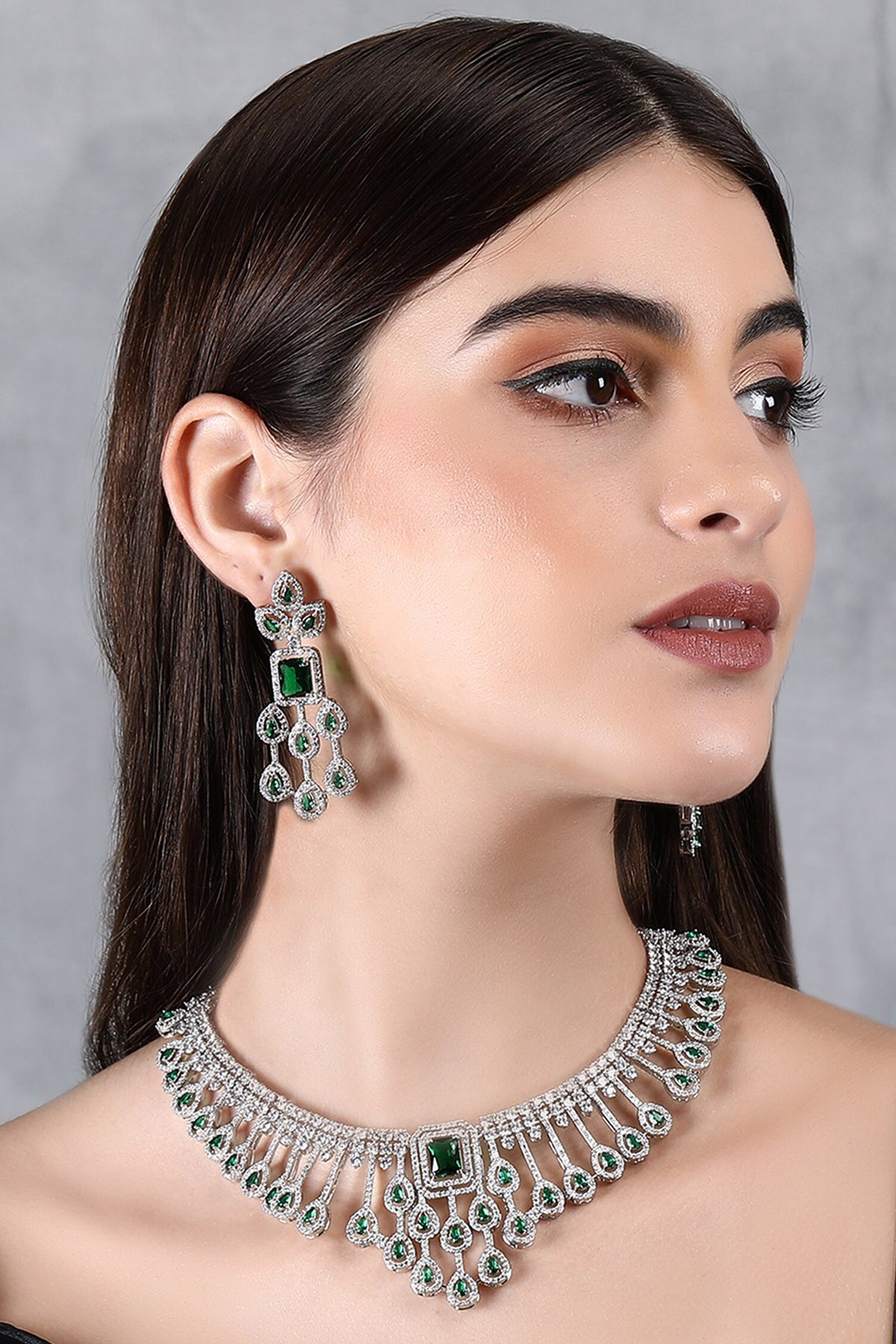 Zircon Embellished Drop Pattern Necklace Set 