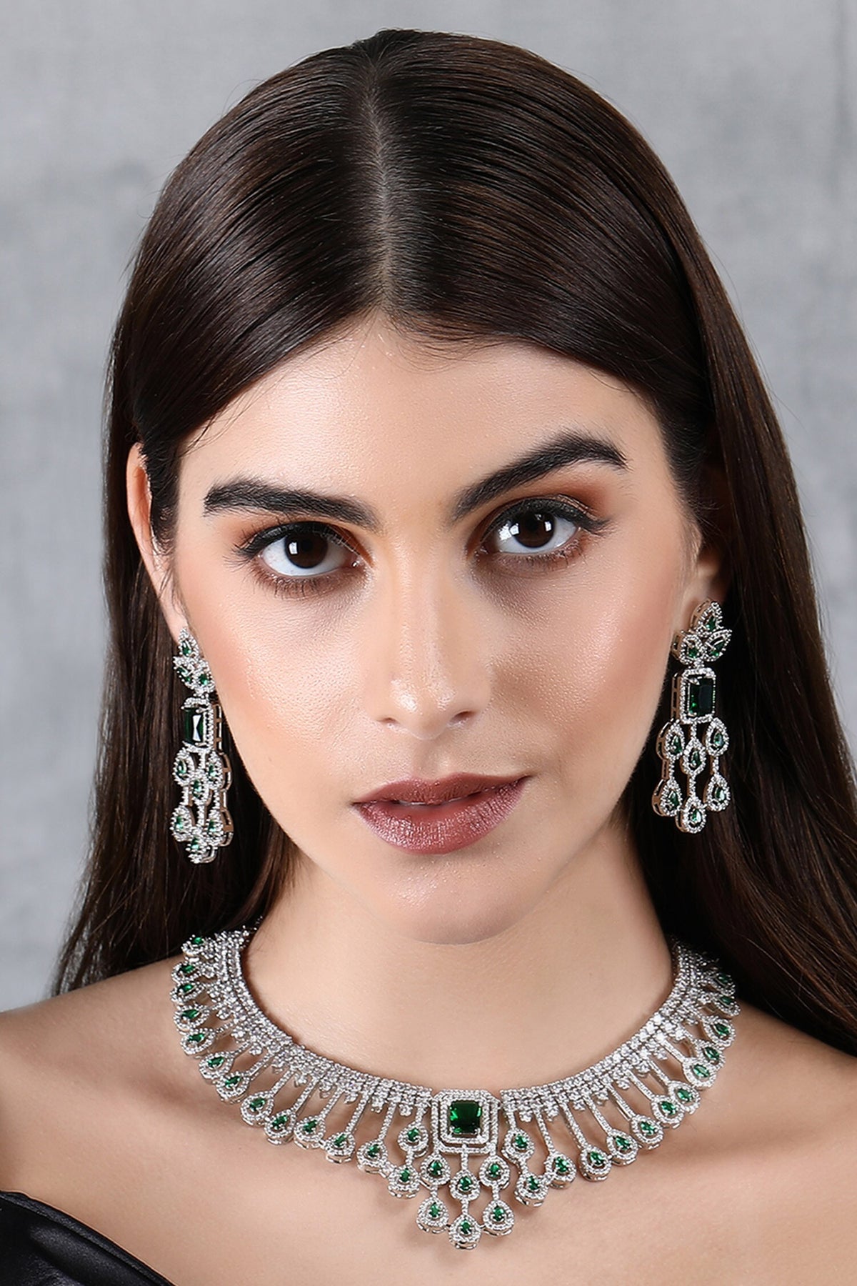 Zircon Embellished Drop Pattern Necklace Set 