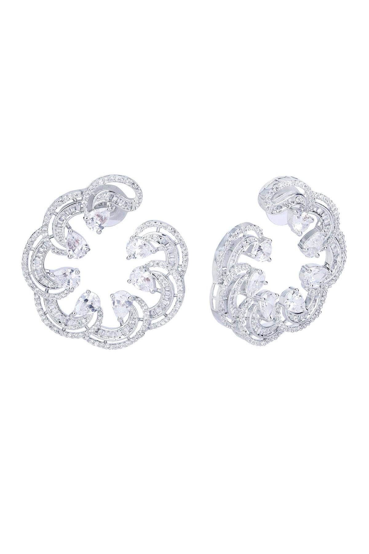 Zircon Embellished Scallop Earrings 