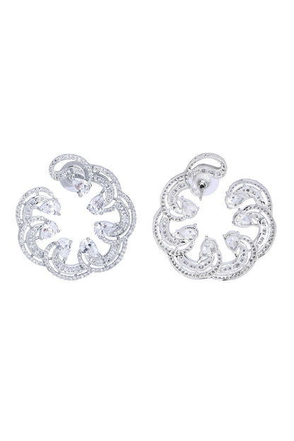 Zircon Embellished Scallop Earrings 