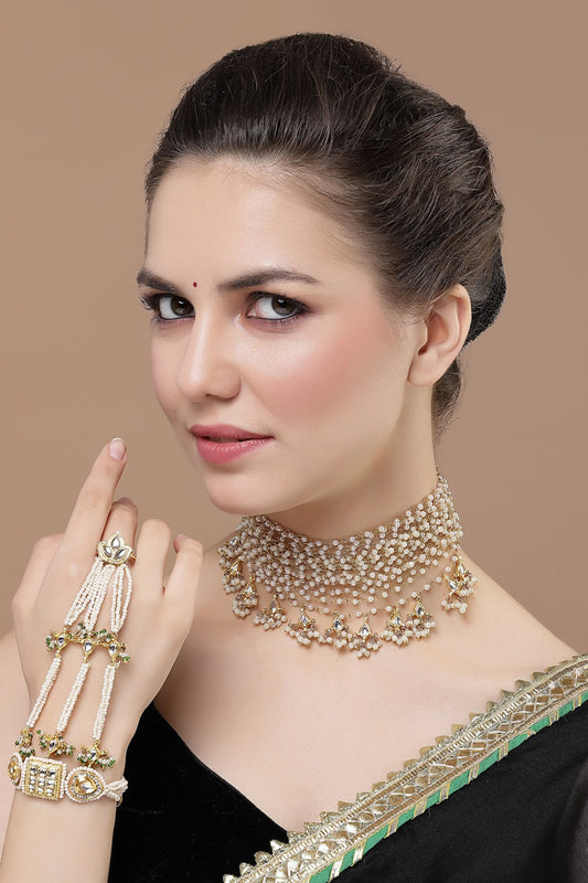 Kundan & Pearl Embellished Haathphool 