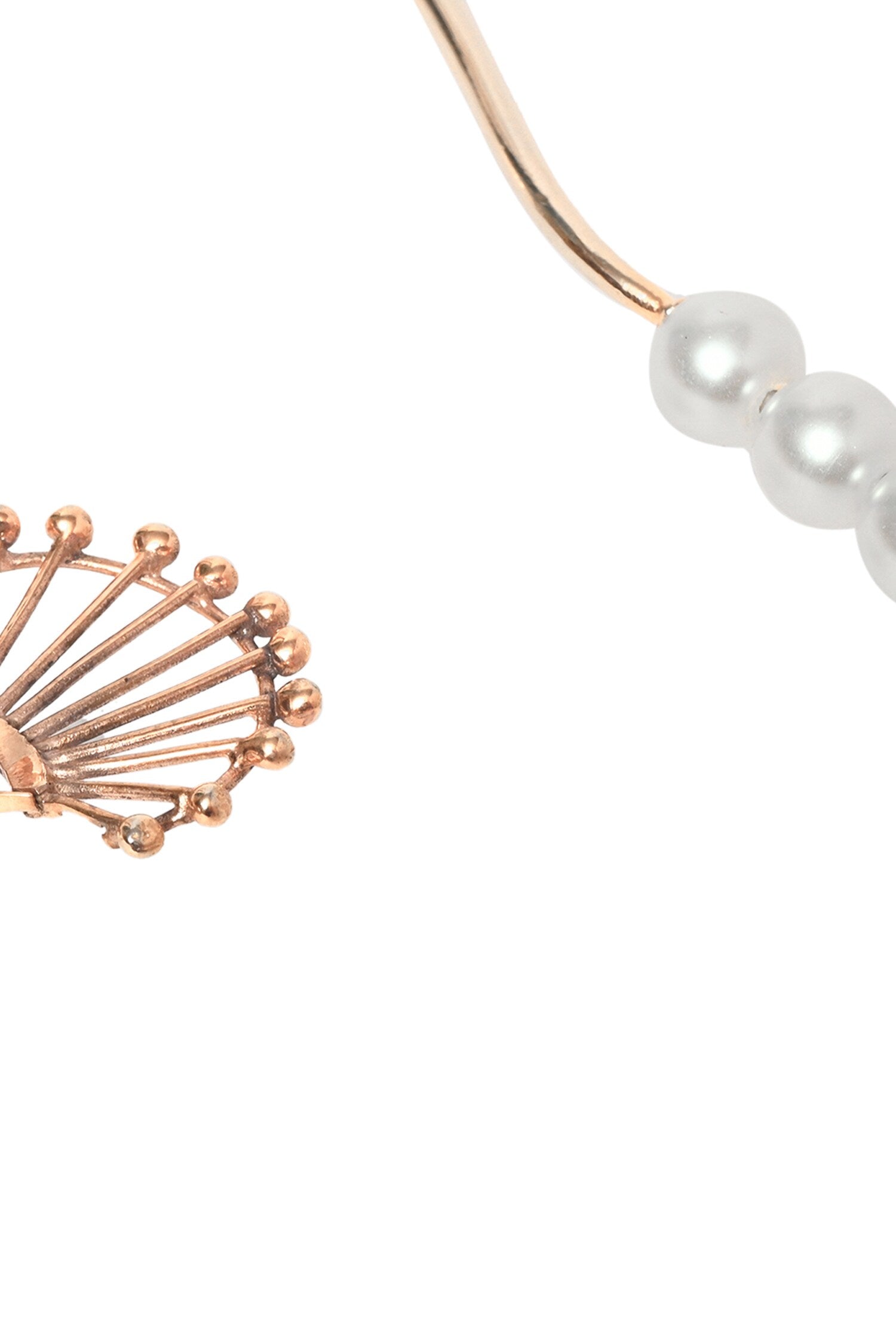 Asymmetric Pearl Studded Necklace 