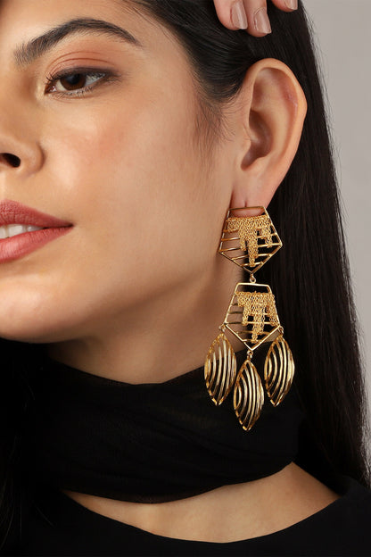 Geometric Chain Danglers 