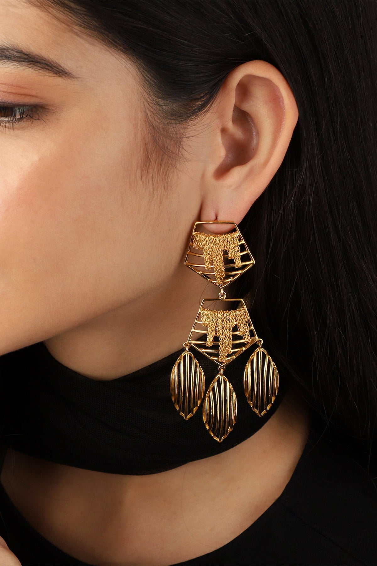 Geometric Chain Danglers 