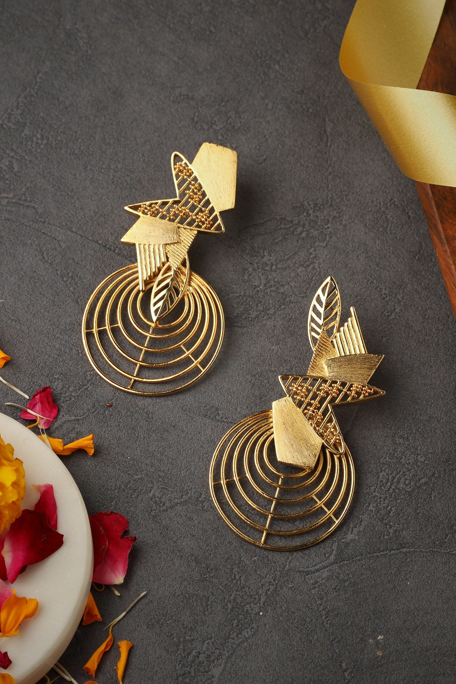 Circular Cutwork Earrings 