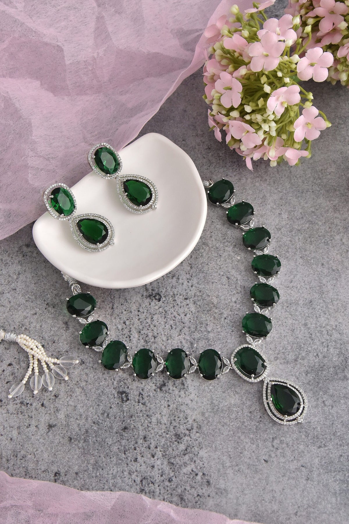 Emerald Studded Necklace Set 