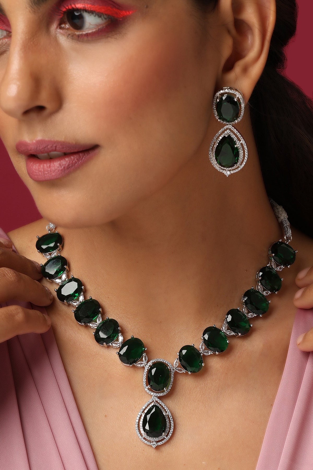 Emerald Studded Necklace Set 