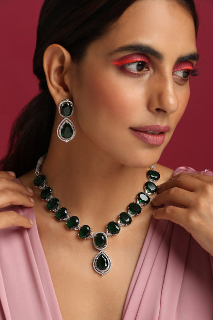 Emerald Studded Necklace Set 