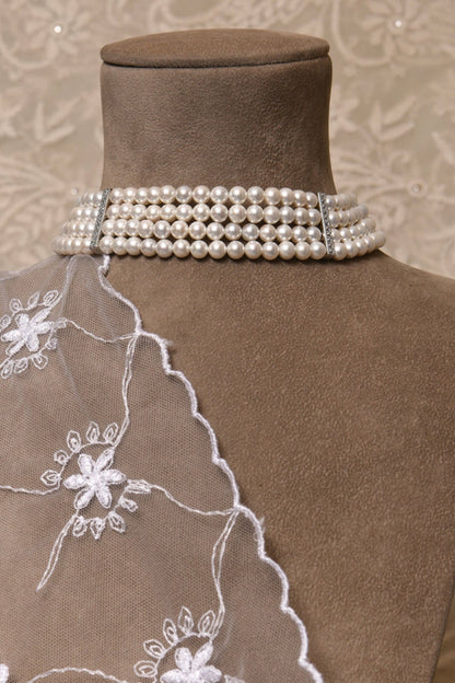 Audrey Pearl Choker 