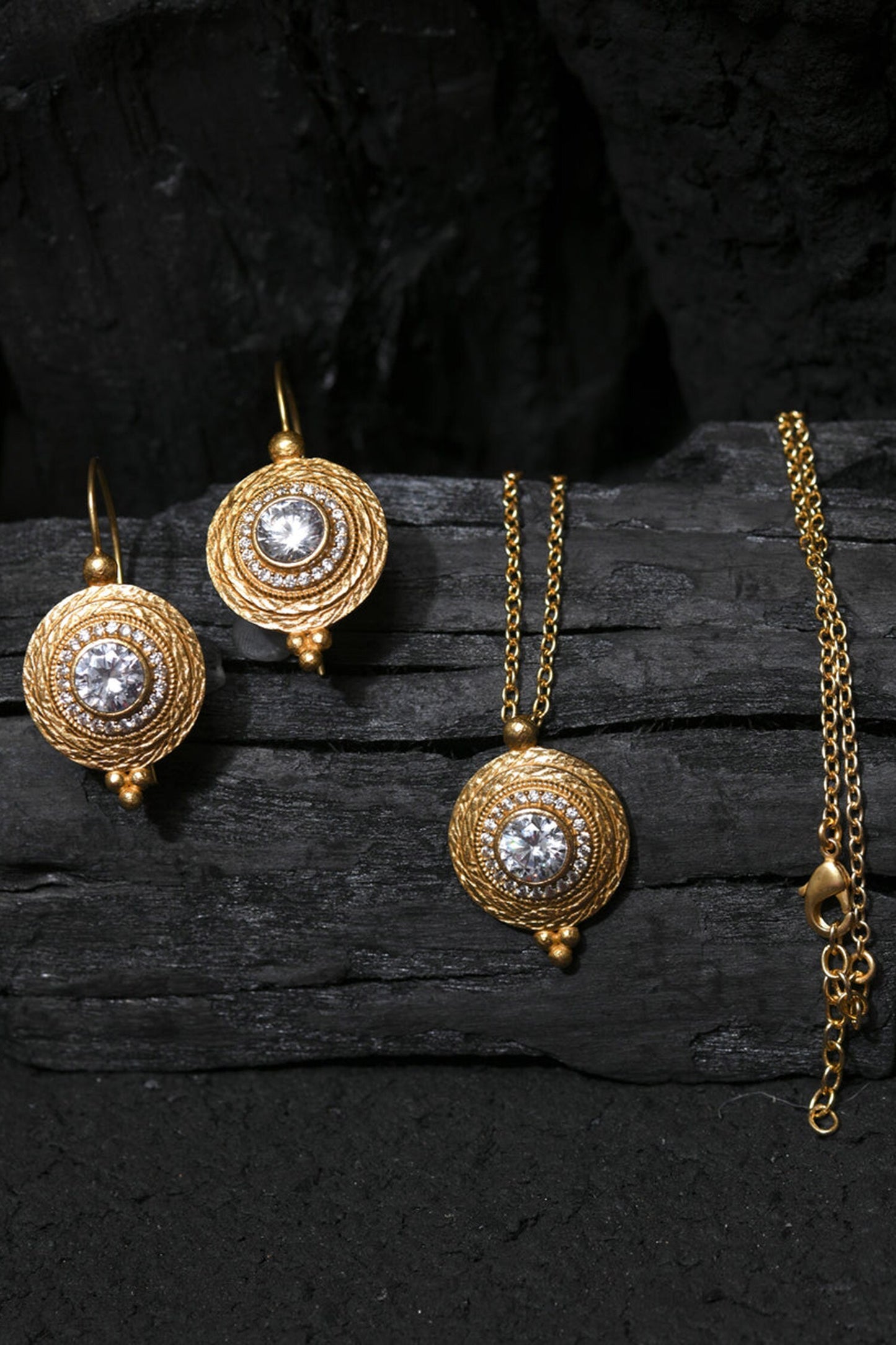 Queen Of Heaven Pendant Necklace Set 