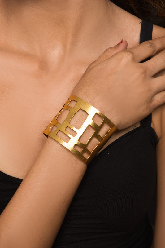 Diva Geometric Cutwork Bracelet 