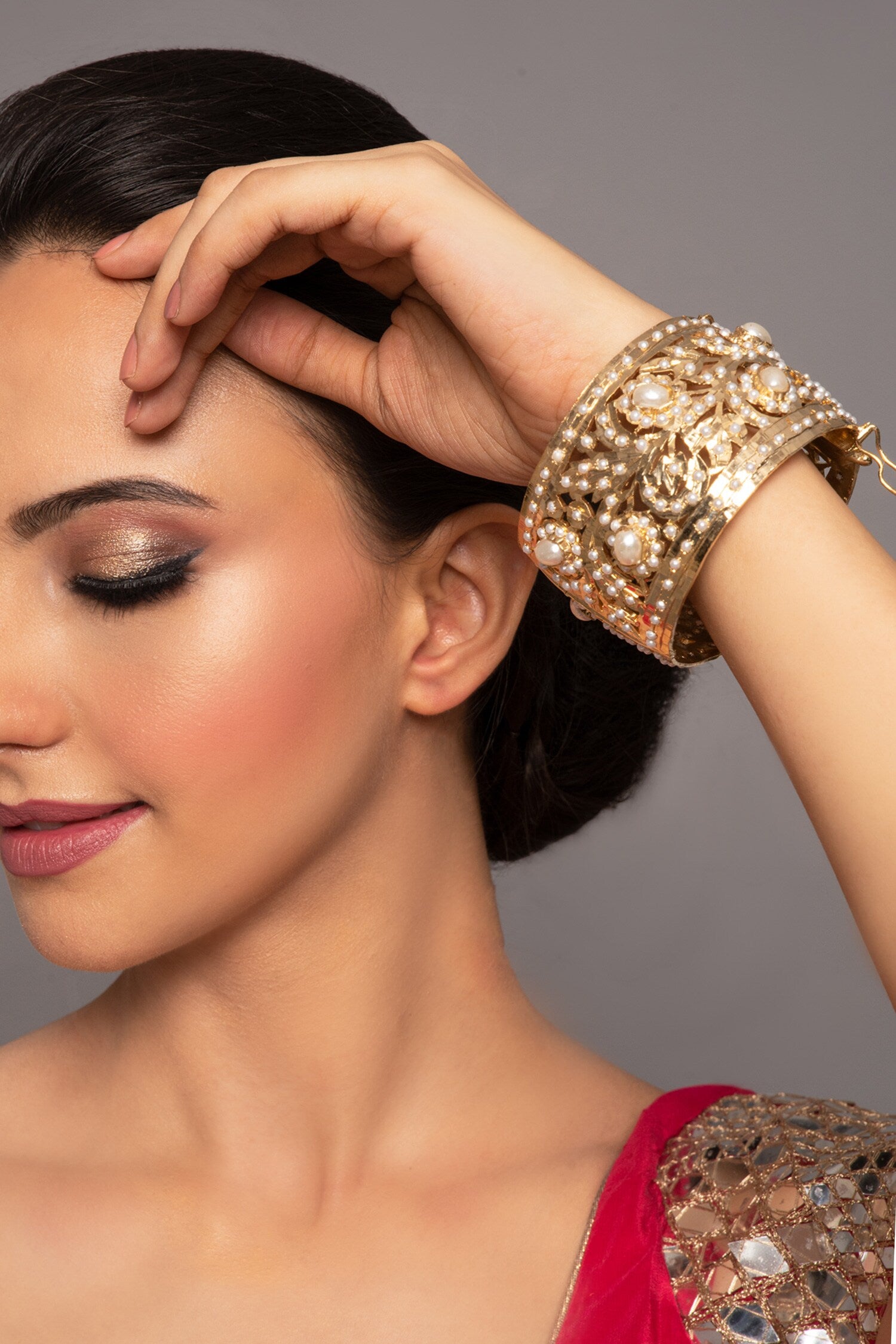 Irya Broad Jadau Bangle 