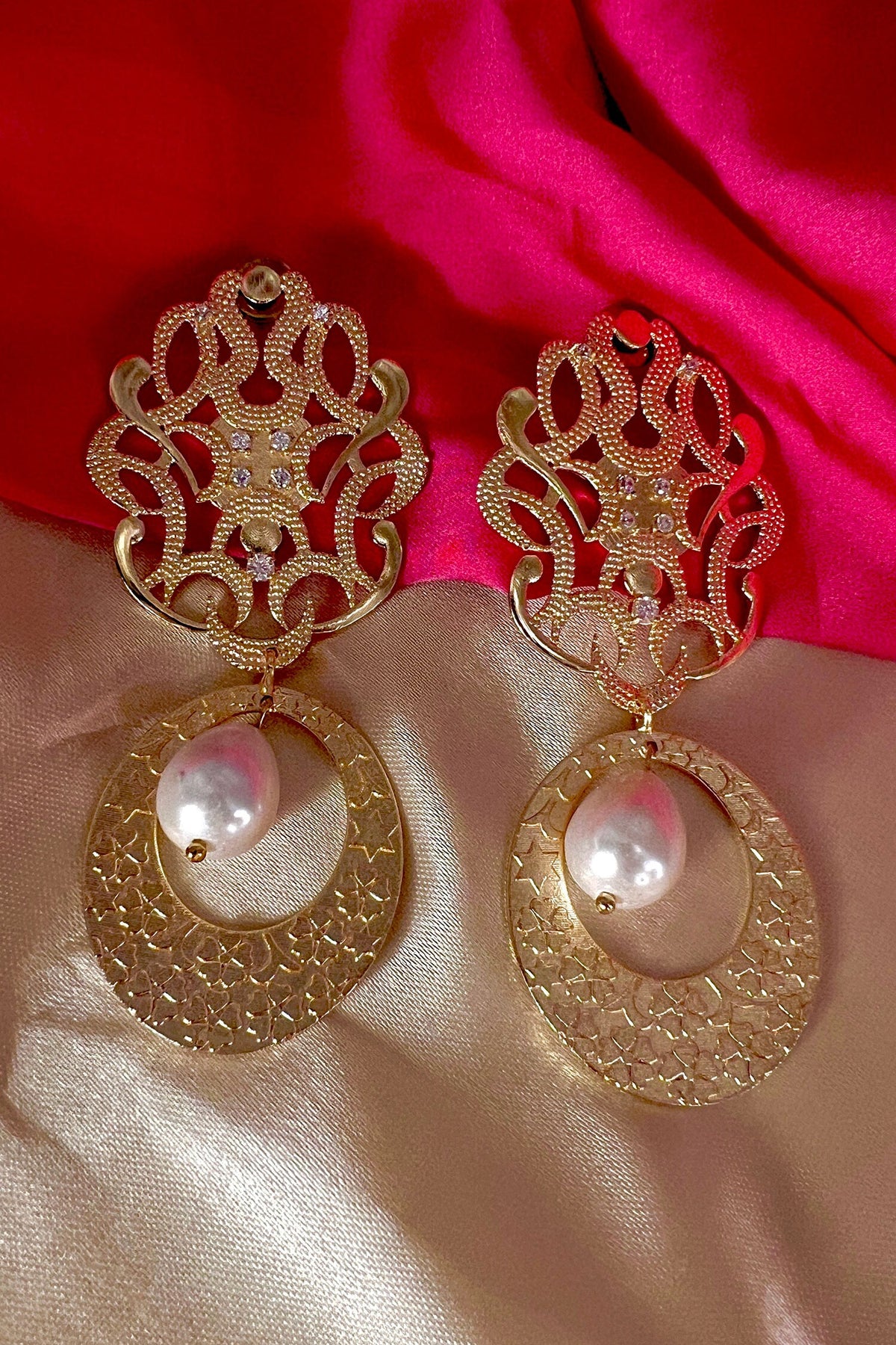 Nizaam Pearl Drop Earrings 