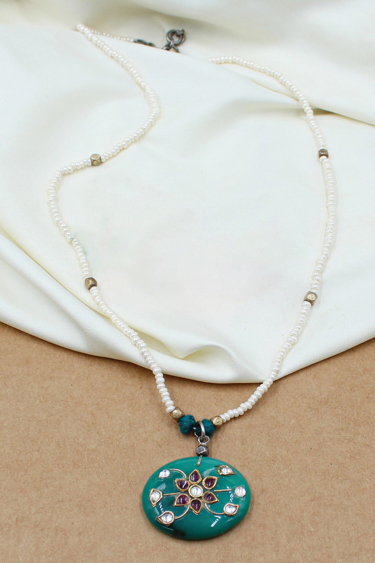 Floral Onyx Pendant Necklace 