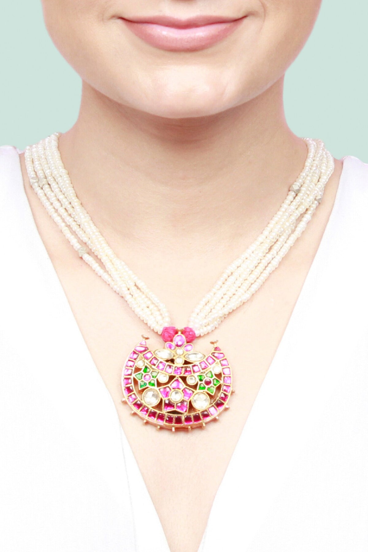 Kundan Studded Pendant Necklace 