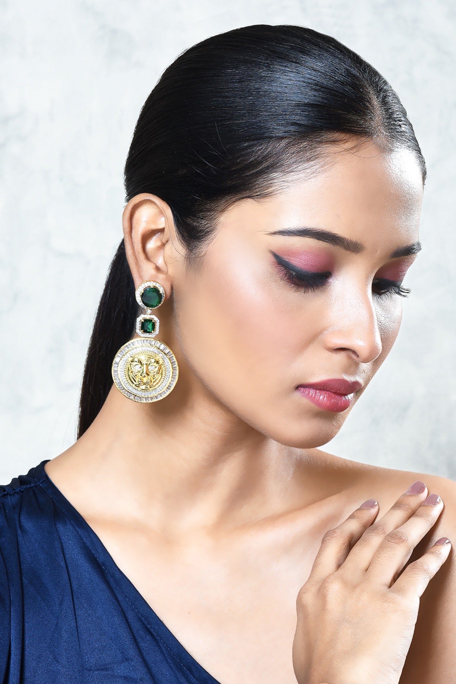 Carved Lion Pattern Stone Embellished Earrings 