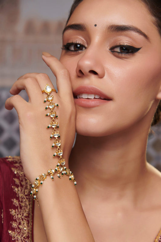 Kundan Embellished Hathphool 