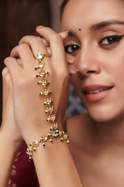 Kundan Embellished Hathphool 