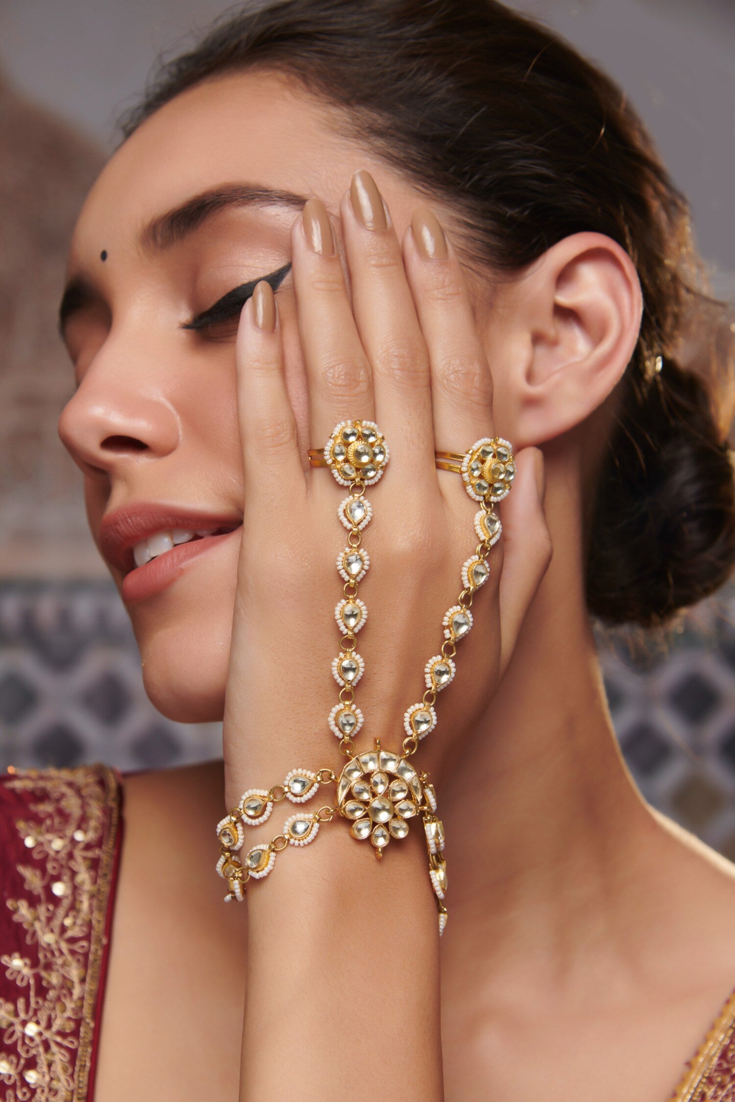 Pearl & Kundan Embellished Hathphool 