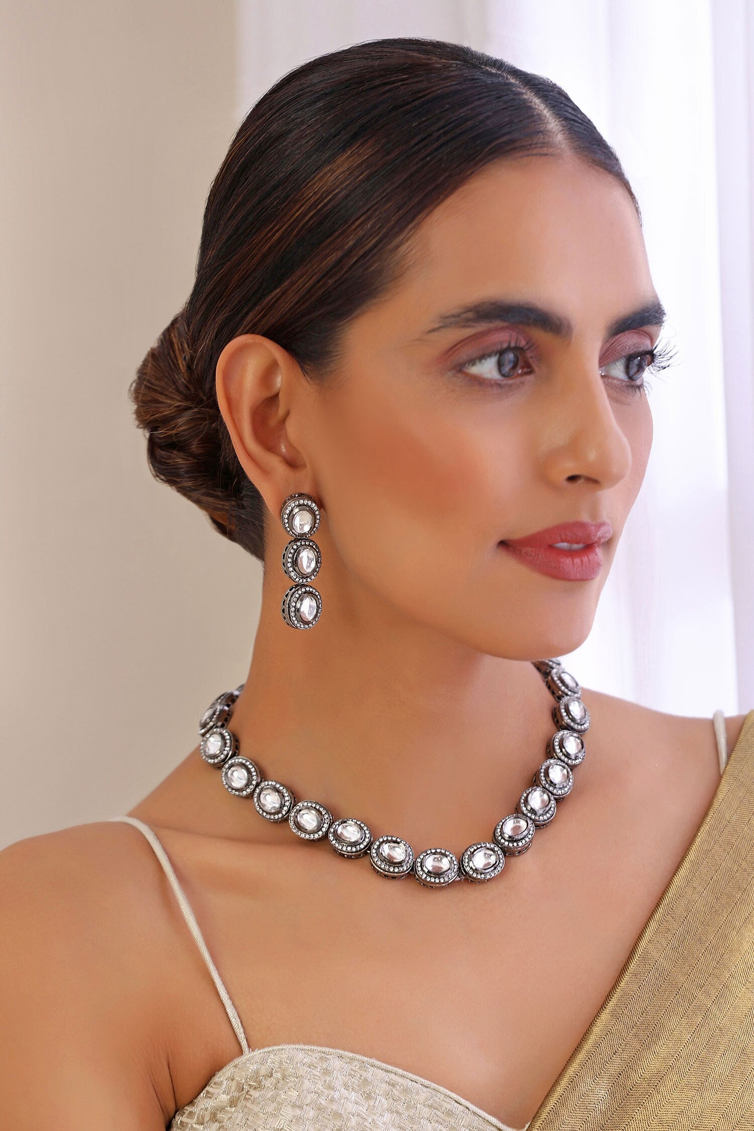 Kundan Embellished Necklace Set 