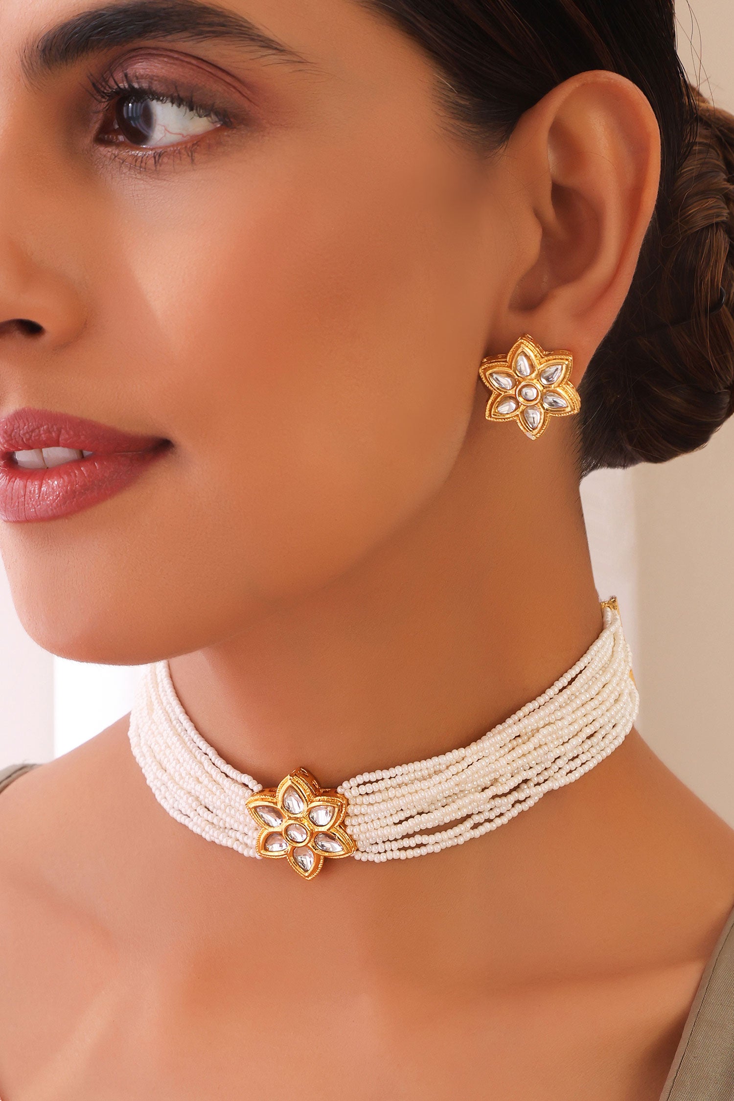 Kundan & Pearl Embellished Choker Necklace Set 