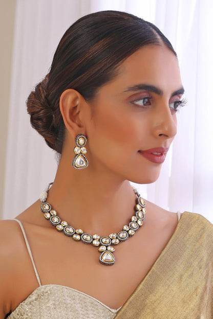 Kundan Work Pendant Necklace Set 