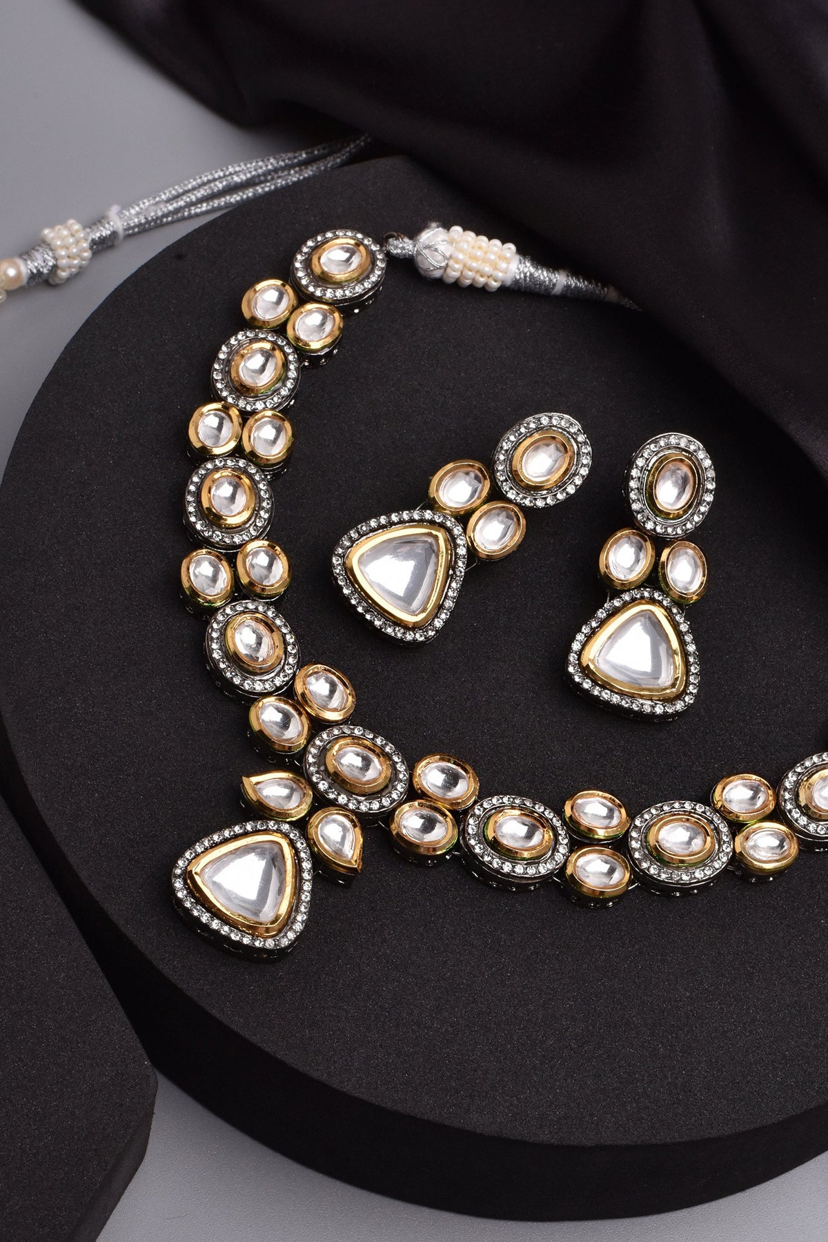 Kundan Work Pendant Necklace Set 