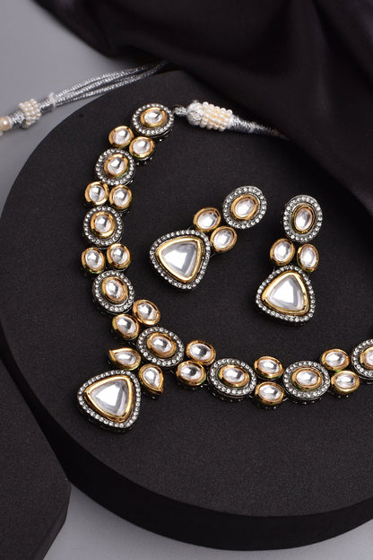 Kundan Work Pendant Necklace Set 