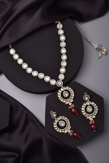 Polki Embellished Pendant Necklace Set 