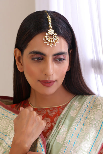 Kundan Embellished Maangtikka 
